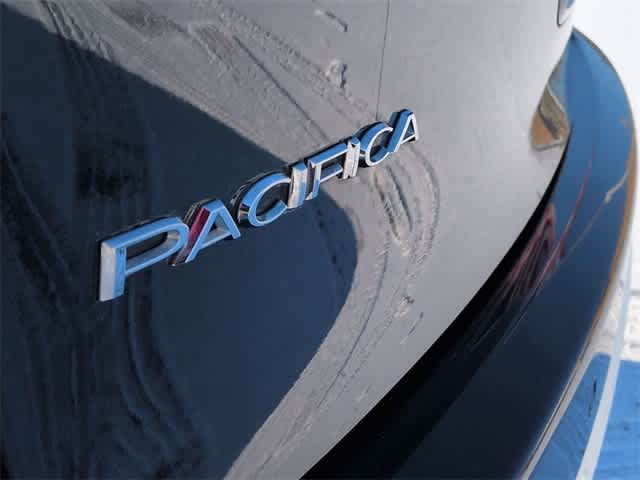 Thumbnail: 2021 Chrysler Pacifica - 13