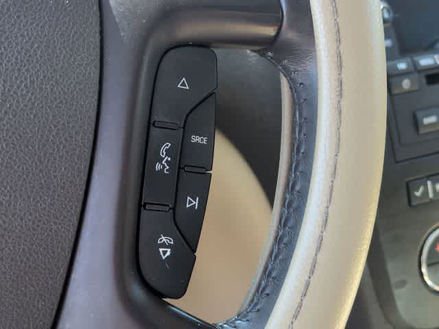 Thumbnail: 2011 Buick Enclave - 28