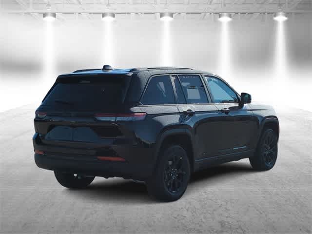 Thumbnail: 2025 Jeep Grand Cherokee - 8
