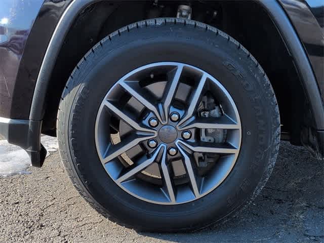 Thumbnail: 2021 Jeep Grand Cherokee - 14