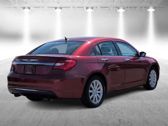 Thumbnail: 2013 Chrysler 200 - 8