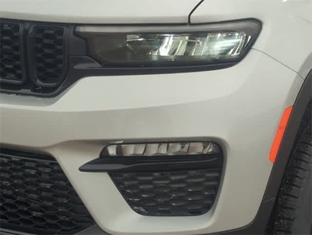 Thumbnail: 2025 Jeep Grand Cherokee - 11