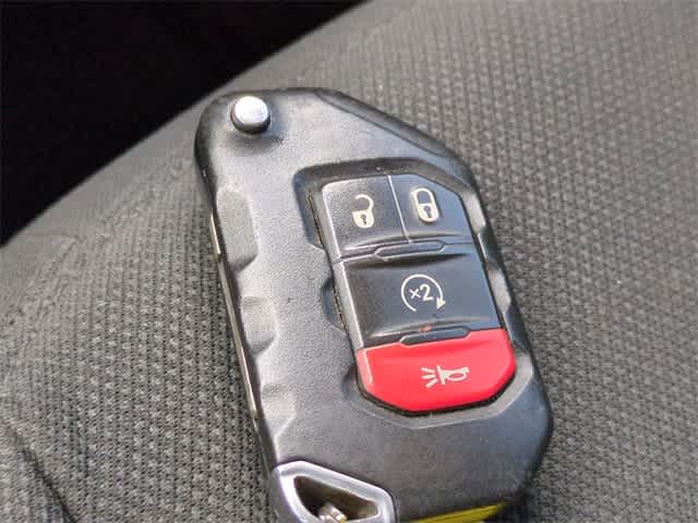 Thumbnail: 2021 Jeep Wrangler - 35