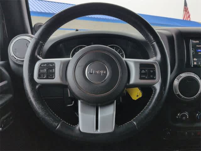 Thumbnail: 2014 Jeep Wrangler - 21