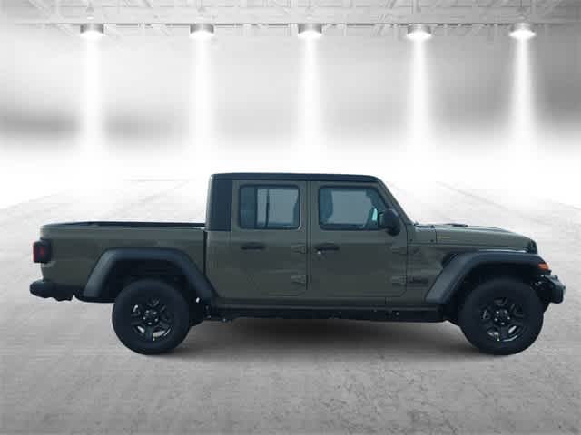 Thumbnail: 2026 Jeep Gladiator - 9