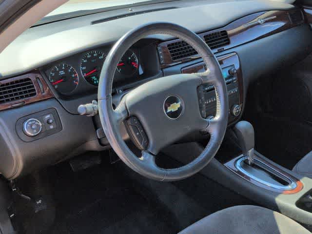 Thumbnail: 2011 Chevrolet Impala - 10