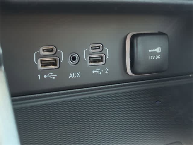 Thumbnail: 2025 Jeep Grand Cherokee - 32