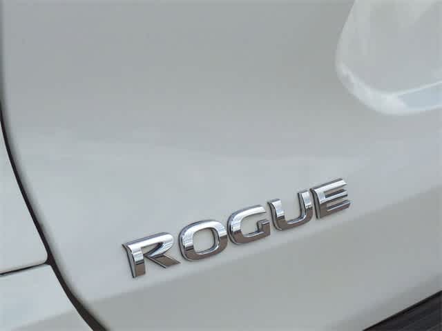 Thumbnail: 2020 Nissan Rogue - 12