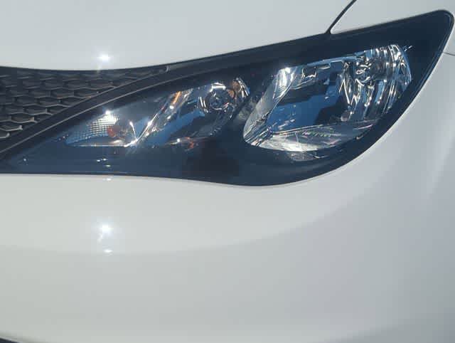 Thumbnail: 2026 Chrysler Voyager - 11