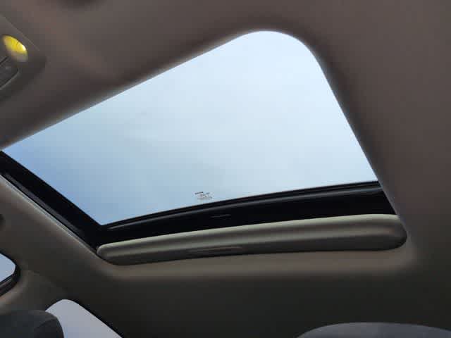 Thumbnail: 2015 Nissan Altima - 19