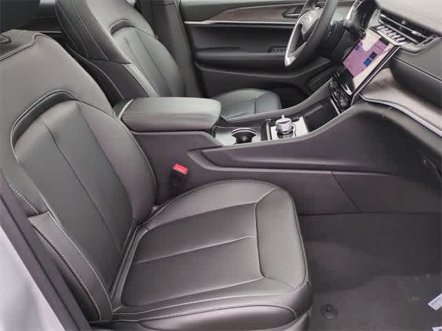 2025 Jeep Grand Cherokee L Limited Edition 24