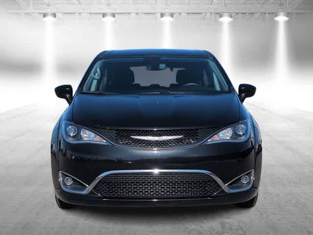 Thumbnail: 2020 Chrysler Pacifica - 3