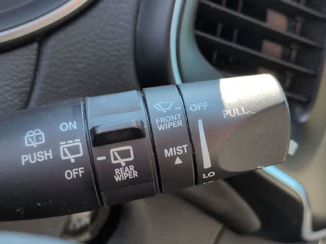 Thumbnail: 2021 Jeep Cherokee - 24