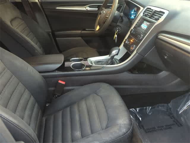 Thumbnail: 2014 Ford Fusion - 21