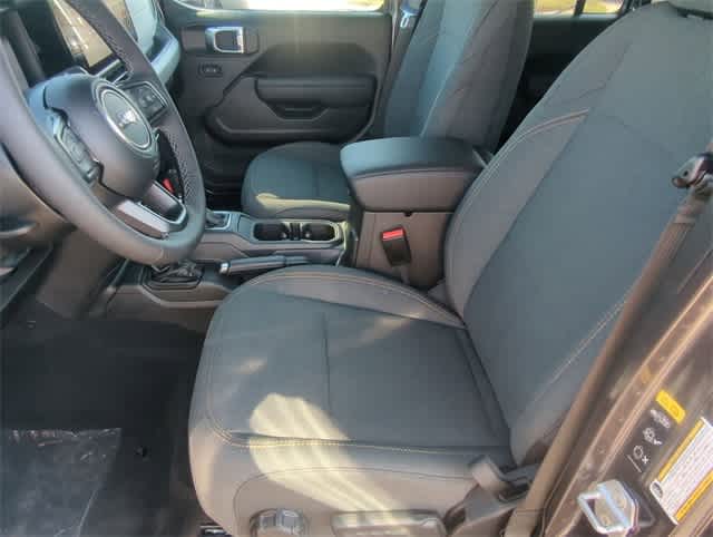 Thumbnail: 2025 Jeep Wrangler - 16