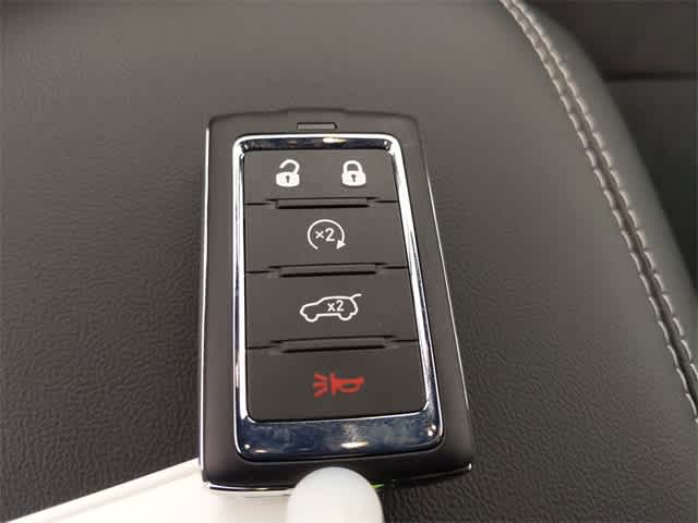 2025 Jeep Grand Cherokee Laredo 34
