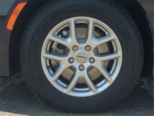 Thumbnail: 2023 Chrysler Pacifica - 14