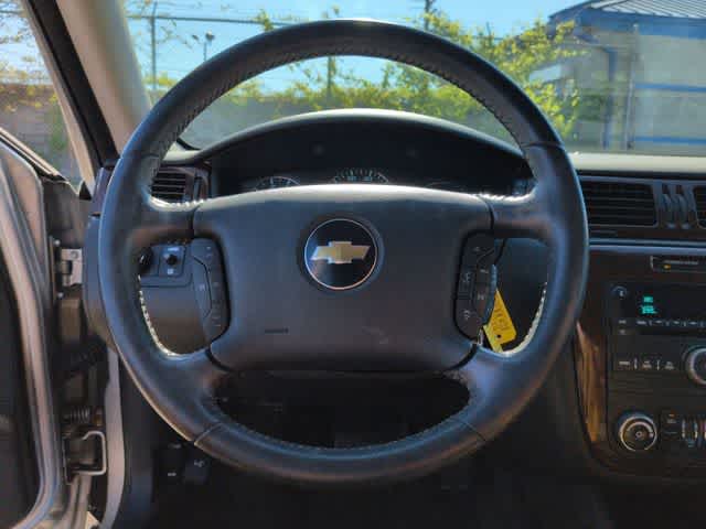 Thumbnail: 2011 Chevrolet Impala - 22