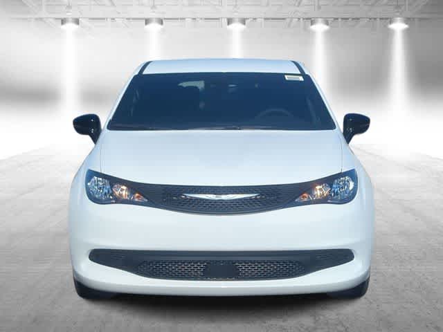 Thumbnail: 2026 Chrysler Voyager - 3