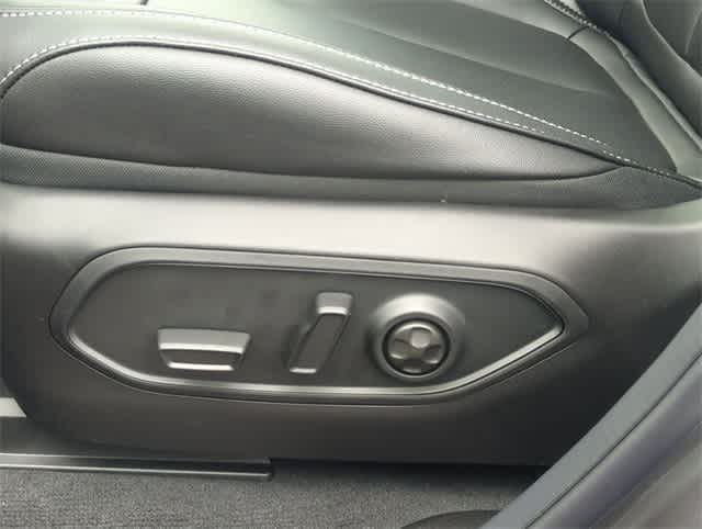 Thumbnail: 2025 Jeep Grand Cherokee - 17