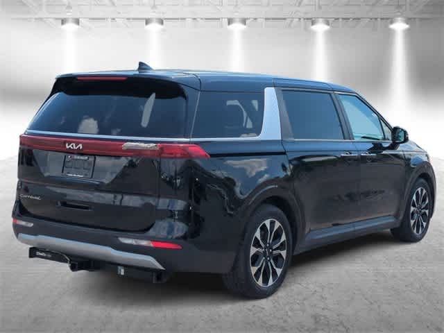 Thumbnail: 2022 Kia Carnival - 8