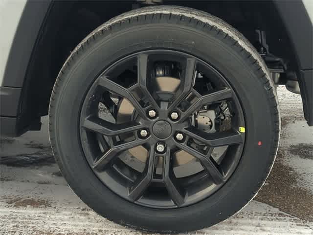 Thumbnail: 2025 Jeep Grand Cherokee - 14