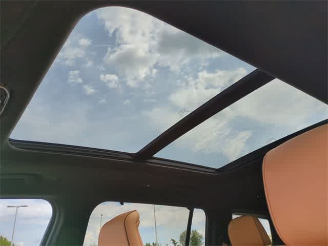 2022 Jeep Grand Cherokee L Summit 19