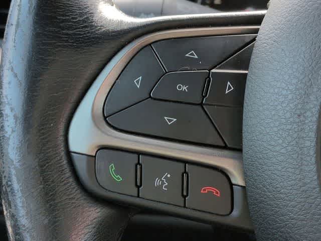 Thumbnail: 2020 Jeep Renegade - 23