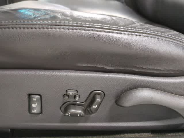 Thumbnail: 2005 Chevrolet SSR - 18