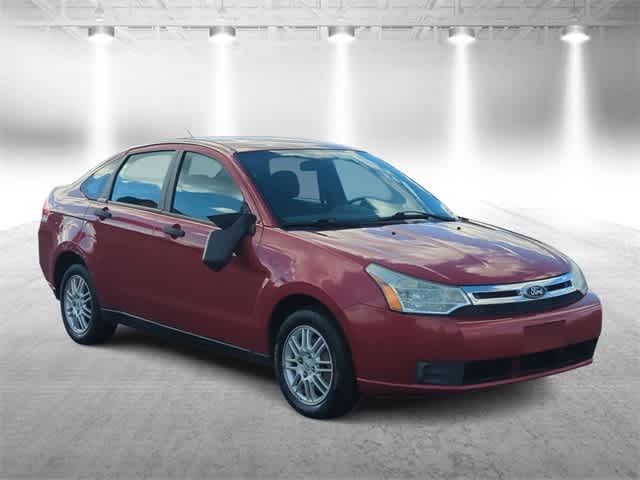Used 2011 Ford Focus SE with VIN 1FAHP3FN0BW146052 for sale in Garden City, MI