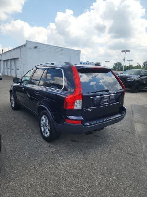 Thumbnail: 2011 Volvo XC90 - 10