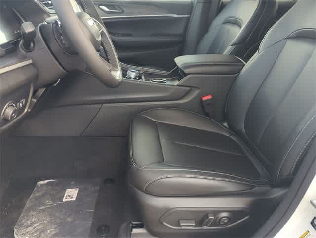 Thumbnail: 2025 Jeep Grand Cherokee - 15