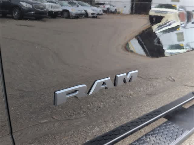 Thumbnail: 2026 RAM 1500 - 18