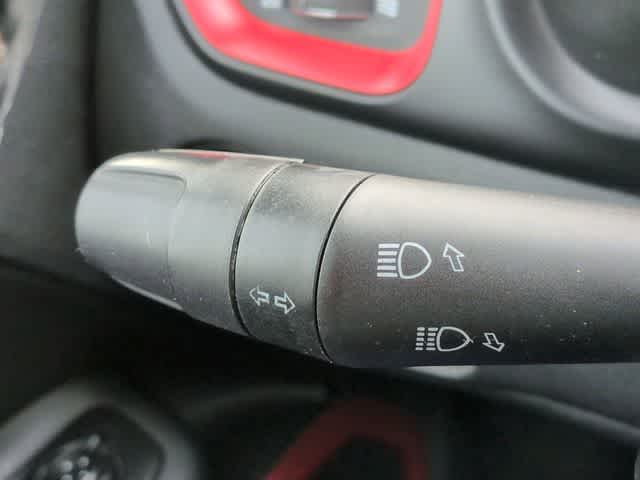 Thumbnail: 2019 Jeep Renegade - 27