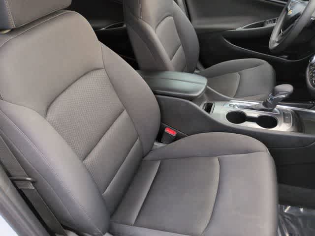 Thumbnail: 2023 Chevrolet Malibu - 21