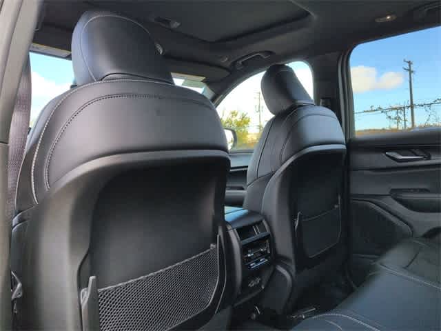 Thumbnail: 2025 Jeep Grand Cherokee - 25