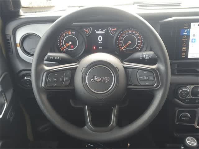 Thumbnail: 2026 Jeep Gladiator - 22