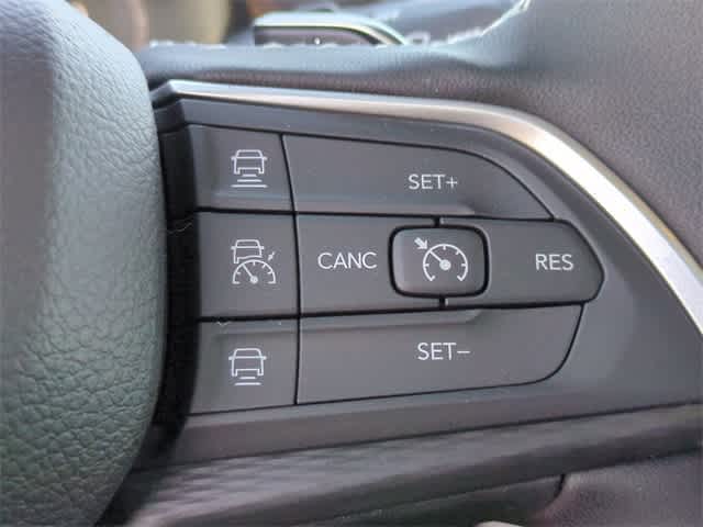 Thumbnail: 2025 Jeep Grand Cherokee L - 28