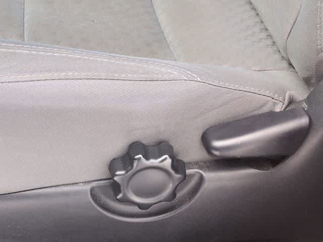 Thumbnail: 2021 Toyota Tacoma - 17