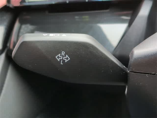 Thumbnail: 2025 BMW i5 - 28