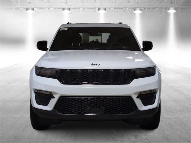 Thumbnail: 2025 Jeep Grand Cherokee - 3