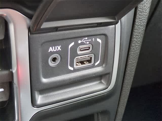 Thumbnail: 2026 Jeep Gladiator - 30