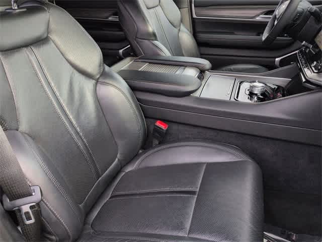 Thumbnail: 2024 Jeep Wagoneer - 22