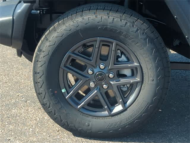 Thumbnail: 2025 Jeep Wrangler - 14