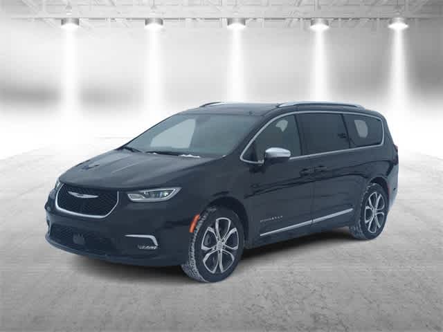 Thumbnail: 2026 Chrysler Pacifica - 4