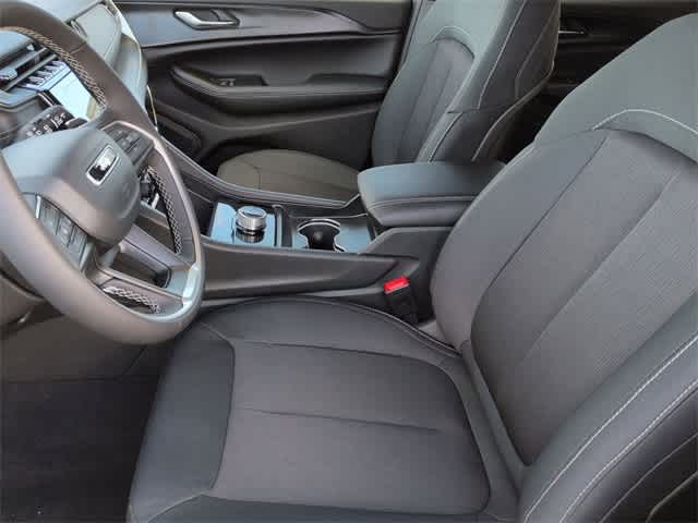 Thumbnail: 2025 Jeep Grand Cherokee - 15