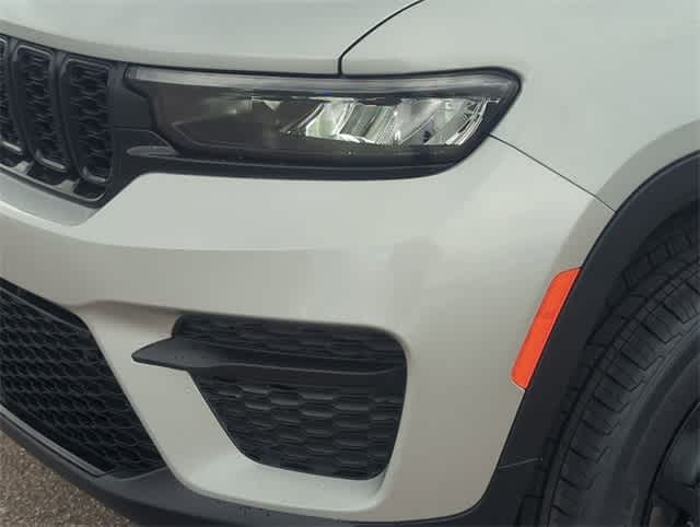 Thumbnail: 2025 Jeep Grand Cherokee - 11