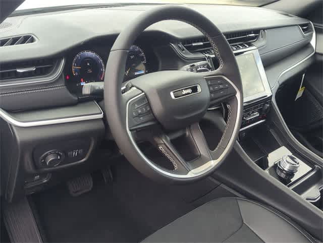 Thumbnail: 2025 Jeep Grand Cherokee - 10