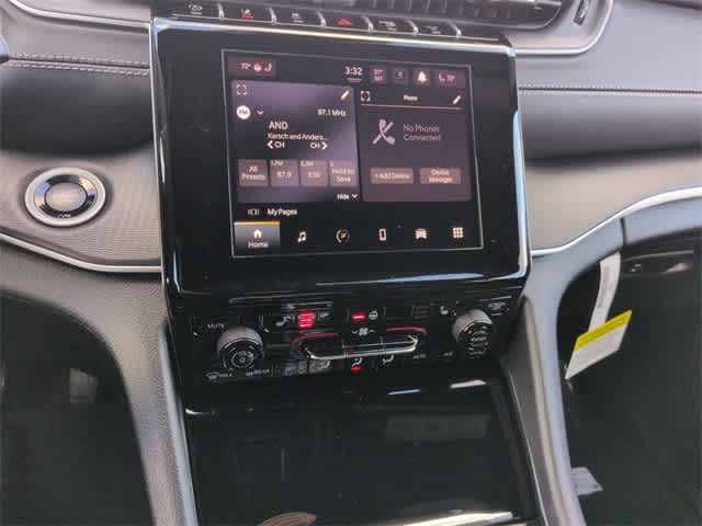 Thumbnail: 2025 Jeep Grand Cherokee - 35