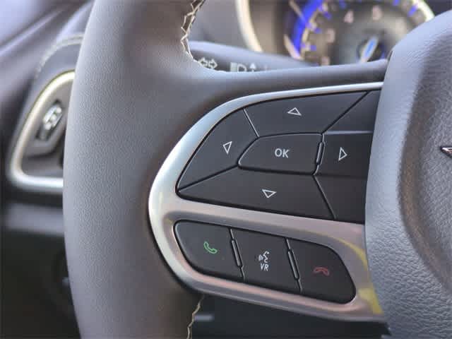 Thumbnail: 2026 Chrysler Pacifica - 25